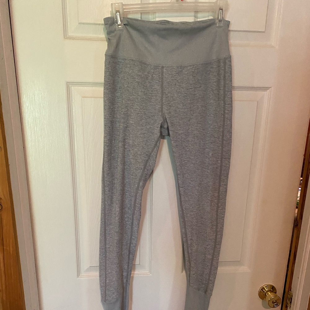 ALO Yoga Heather Gray Leggings Size Large